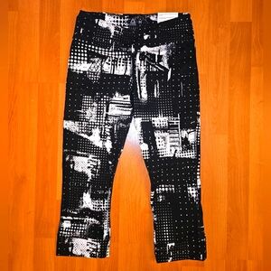 Reebok 3/4 Length Leggings Size Medium New With Tags